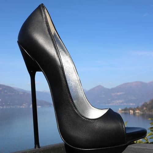 Extrem Peep-Toe High Heels schwarz Leder mit Stiletto Metall Absatz